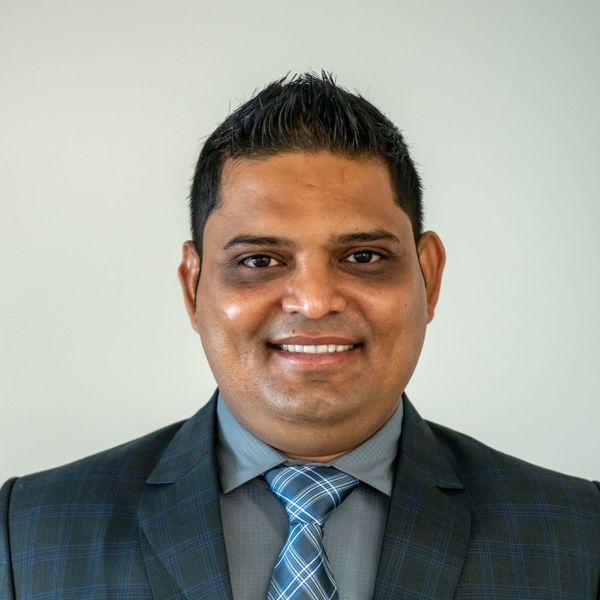 Richi Patel, Associate